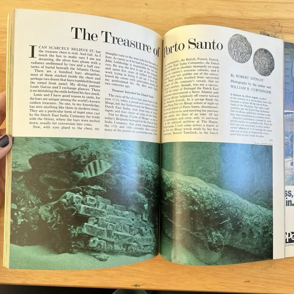 National Geographic Magazine August 1975 Niger Toronto Madeira Treasure Vintage